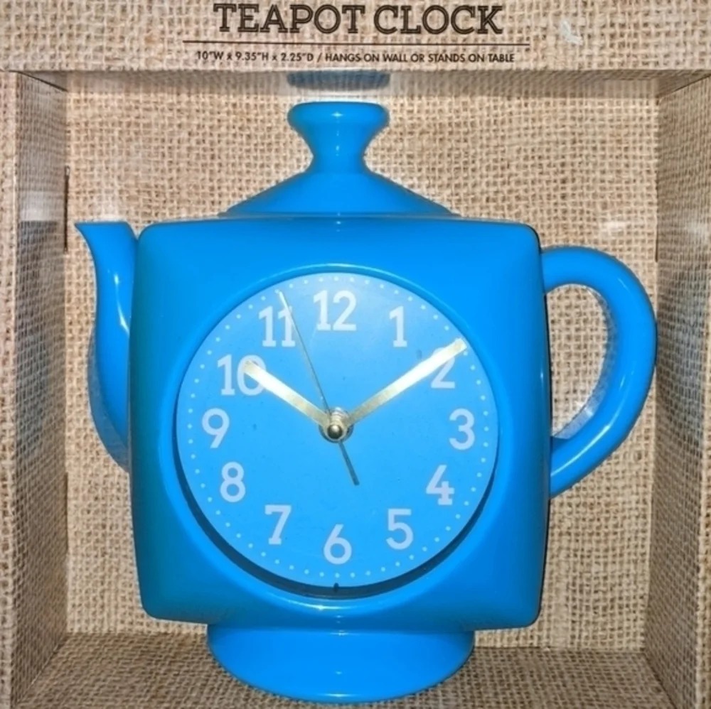 NEW Cute‎ Blue Teapot Clock glass front Hang or sit